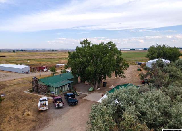Property at 253 E Pavillion Rd, Riverton, WY 82501