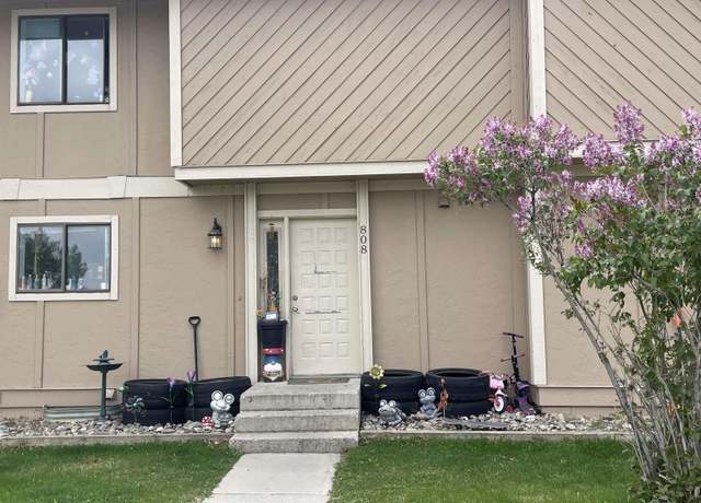 Property at 808 Moccasin Ln, Rock Springs, WY 82901, 3 beds, 1.5 baths