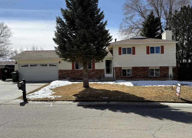 Property at 316 Taylor St, Rock Springs, WY 82901, 4 beds, 2.5 baths