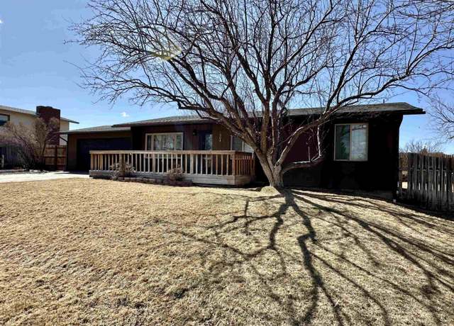 Property at 1604 S River St, Saratoga, WY 82331, 4 beds, 3 baths
