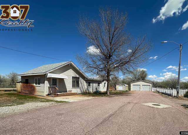 Property at 832 E 05th Ave, Torrington, WY 82240, 3 beds, 1.5 baths