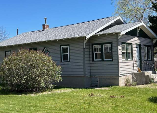 Property at 104 W Madison Ave, Riverton, WY 82501, 2 beds, 1 bath
