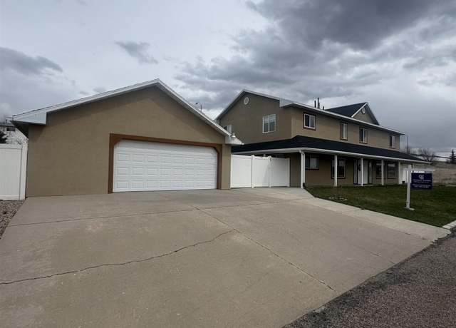 Property at 148 Benjamin Franklin St, Evanston, WY 82930, 4 beds, 4 baths