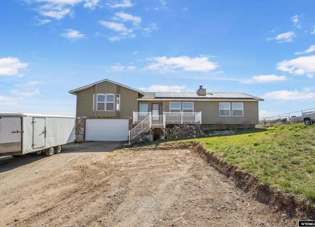 Property at 247 Loop Rd, Evanston, WY 82930, 6 beds, 2 baths