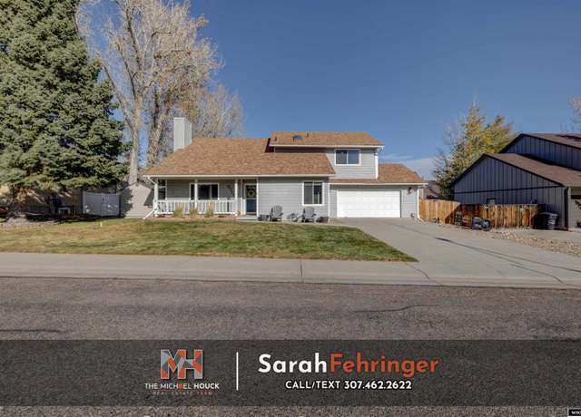 Property at 5110 E 17th St, Casper, WY 82609, 5 beds, 3.5 baths