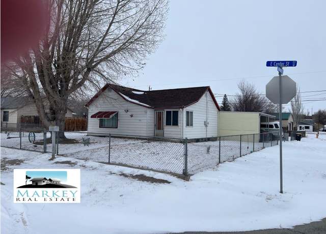 Property at 121 E Center St, Rawlins, WY 82301, 2 beds, 1 bath