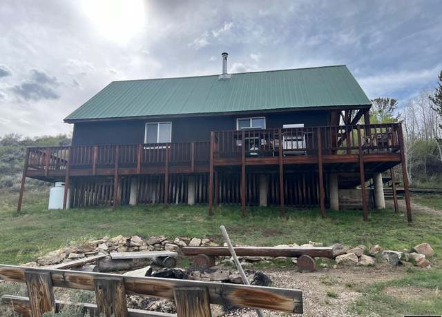 Property at 172 Divided Creek Rd, Rawlins, WY 82301, 2 beds, 1 bath