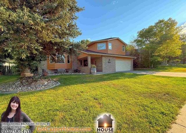 Property at 4821 E 21st St, Casper, WY 82609, 4 beds, 3.5 baths