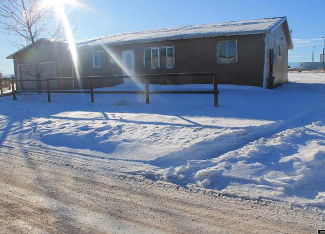 Property at 18 Meadow Canyon Dr, Marbleton, WY 83113, 4 beds, 3 baths