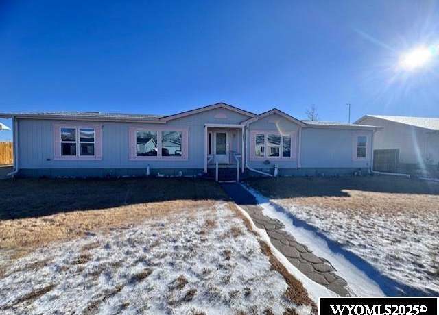 Property at 3833 Peregrine St, Rock Springs, WY 82901, 3 beds, 2 baths