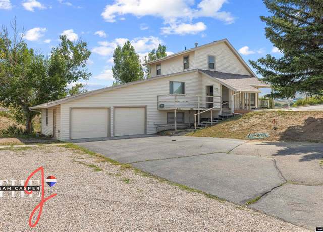 Property at 4521 Pond Hill Rd, Casper, WY 82604, 4 beds, 4 baths