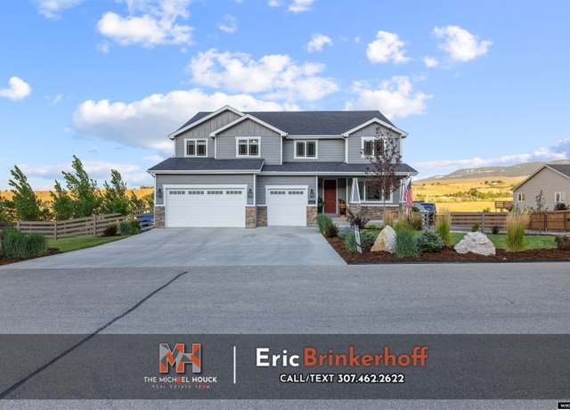 Property at 6369 Boot Hill Rd, Casper, WY 82604, 8 beds, 5 baths