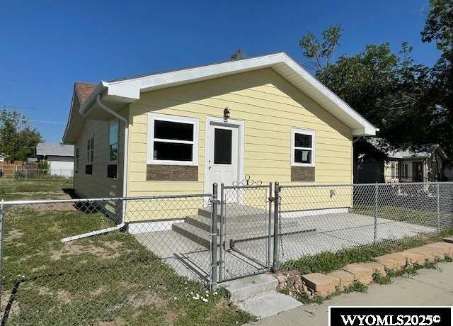 Property at 1126 N Lincoln St, Casper, WY 82601, 2 beds, 1 bath