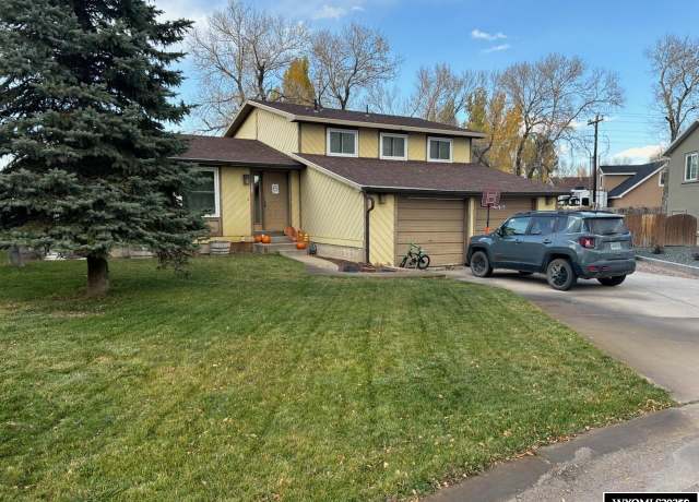 Property at 125 Richard St St, Mountain View, WY 82939, 3 beds, 2.5 baths