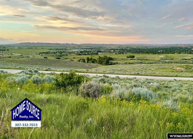 Property at 155 Warren Dr, Lander, WY 82520