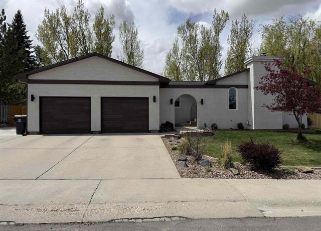 Property at 725 Ironwood St, Green River, WY 82935, 6 beds, 3 baths