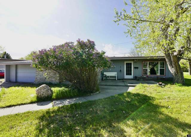 Property at 6433 Riverside Ter, Casper, WY 82604, 2 beds, 1 bath