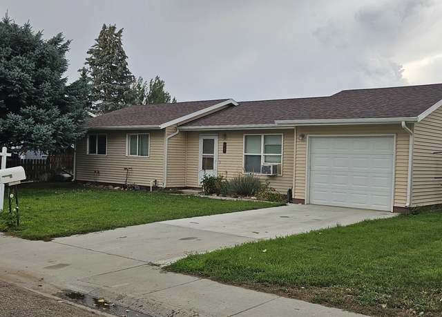 Property at 1907 Cardinal St, Worland, WY 82401, 3 beds, 1 bath