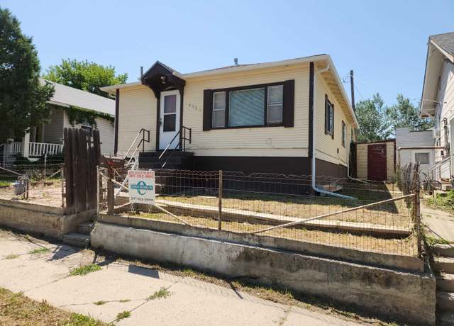 Property at 435 W 13th St, Casper, WY 82601, 2 beds, 1 bath