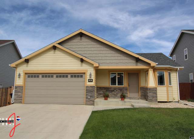 Property at 890 Pebble Mountain Rd, Casper, WY 82604, 2 beds, 1 bath