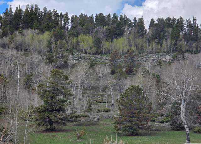 Property at 1804 Maple Leaf Ct, Casper, WY 82601