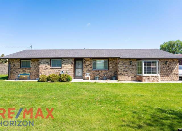 Property at 51 Ridgewater Rd, Douglas, WY 82633, 3 beds, 1 bath