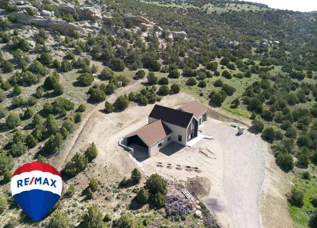 Property at 42 Owl Canyon Rd, Lander, WY 82520, 5 beds, 3 baths