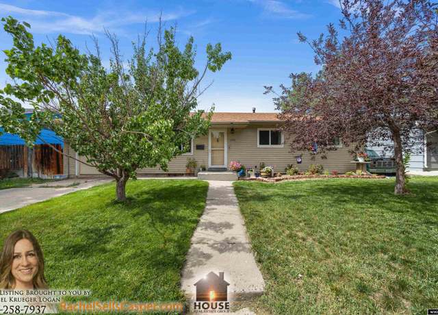 Property at 1854 Lennox Ave, Casper, WY 82601, 4 beds, 2 baths