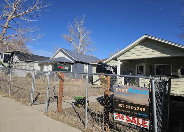Property at 511-511 1/2 13th St, Rawlins, WY 82301, 4 beds, 3 baths