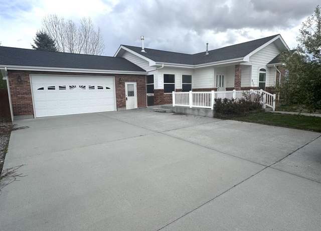 Property at 805 Butte Dr. Dr, Riverton, WY 82501, 3 beds, 2 baths
