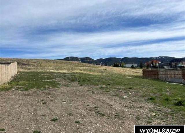 Property at 1121 Goodstein Dr, Casper, WY 82601