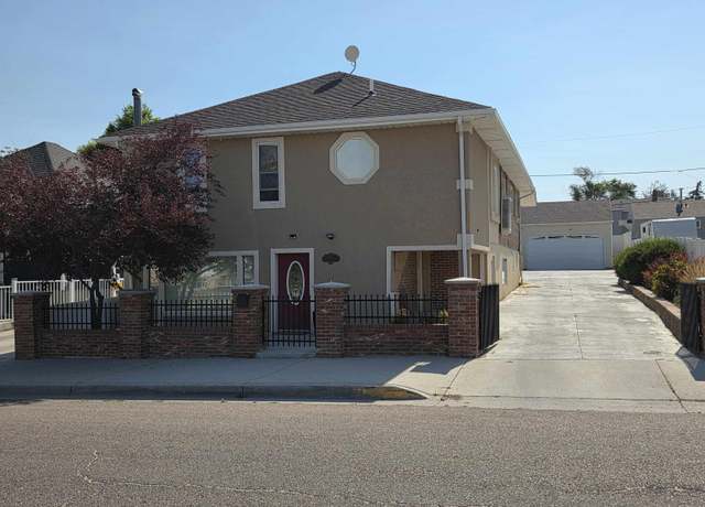Property at 315 Gale St, Rock Springs, WY 82901, 4 beds, 3 baths