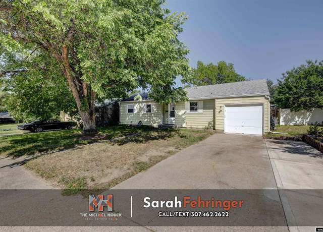 Property at 2817 Hanway Ave, Casper, WY 82604, 2 beds, 2 baths