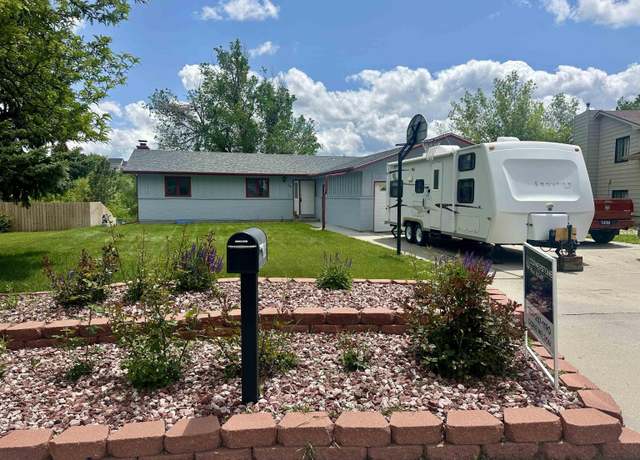 Property at 1049 Cardiff, Casper, WY 82609, 5 beds, 3 baths