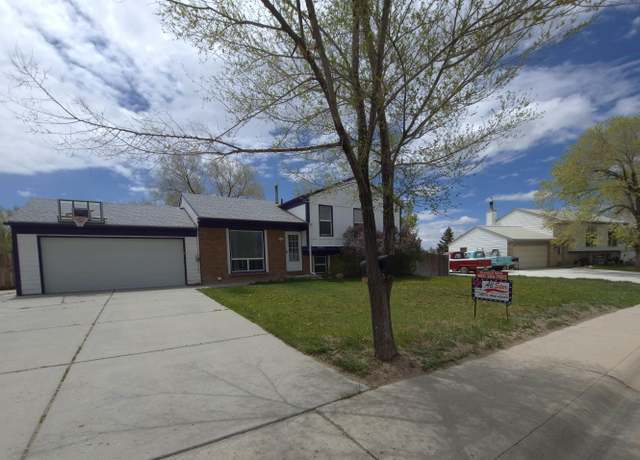 Property at 1902 Kennedy Ave, Rock Springs, WY 82901, 4 beds, 2 baths