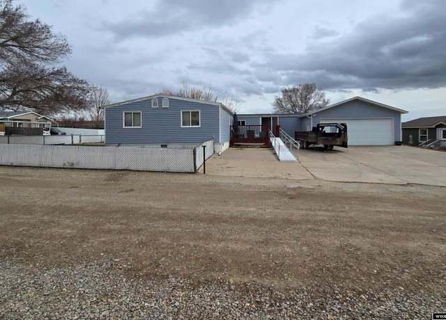 Property at 109 Ranch View Dr, Rock Springs, WY 82901, 3 beds, 1.75 baths