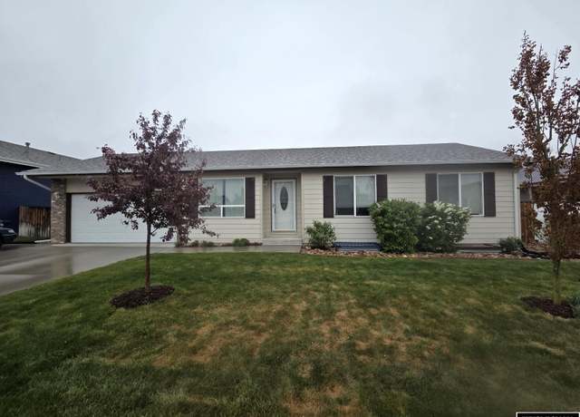 Property at 2116 Sioux Trl, Bar Nunn, WY 82601, 4 beds, 2.5 baths