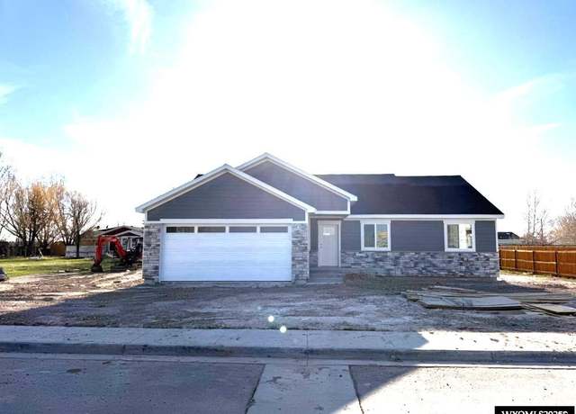 Property at 303 East Village Dr Dr, Lyman, WY 82937, 3 beds, 2 baths