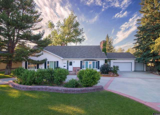 Property at 1130 W 23rd St, Casper, WY 82604, 5 beds, 3.5 baths