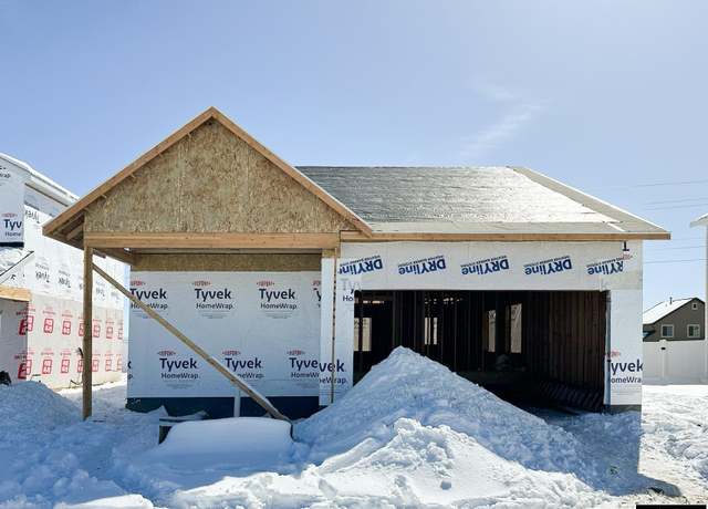 Property at 2508 Bailey Blvd, Rock Springs, WY 82901, 4 beds, 2 baths