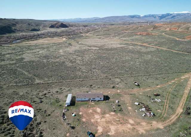 Property at 8465 Highway 789, Lander, WY 82520, 4 beds, 2 baths
