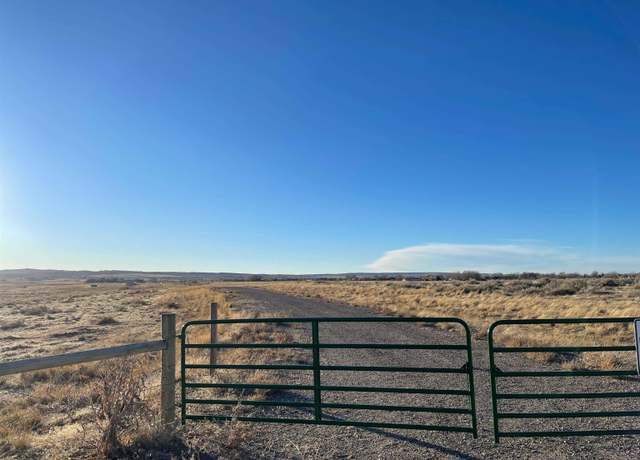 Property at 598 N Robertson Rd, Casper, WY 82604