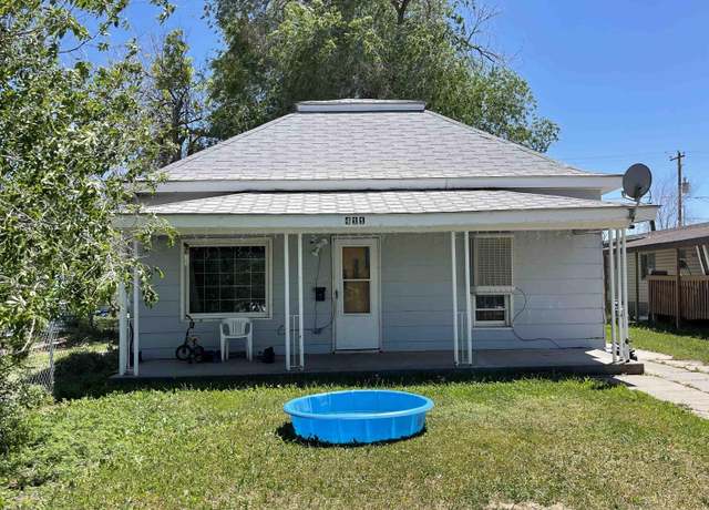 Property at 411 Clark St, Thermopolis, WY 82443, 4 beds, 1 bath