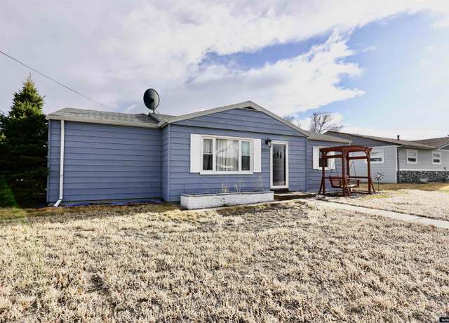 Property at 205 Prairie Hills Dr, Cheyenne, WY 82009, 3 beds, 2 baths