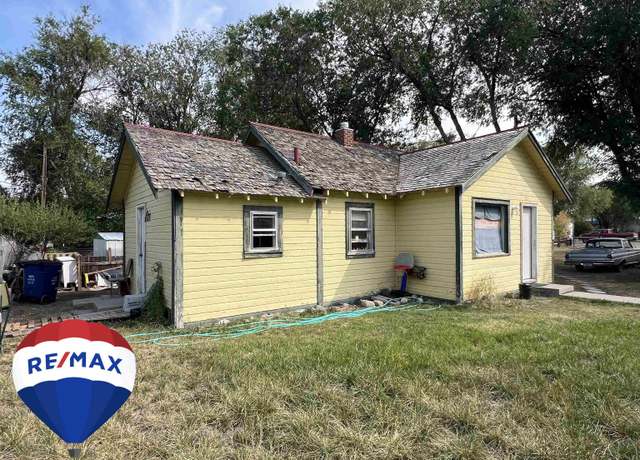 Property at 211 N 10th E, Riverton, WY 82501, 2 beds, 1 bath
