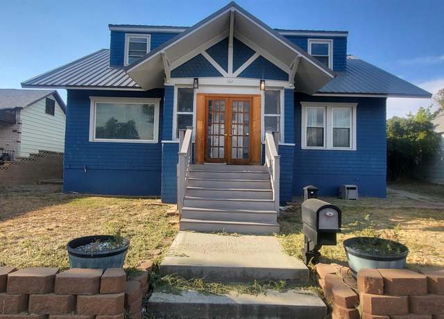 Property at 711 W Buffalo St, Rawlins, WY 82301, 4 beds, 1 bath