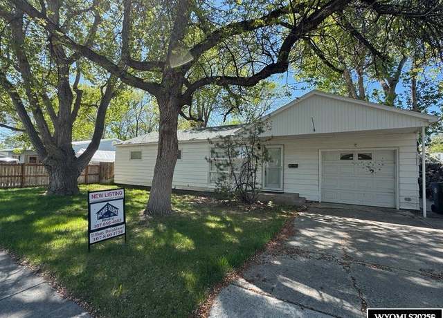 Property at 311 Antelope Dr, Riverton, WY 82501, 3 beds, 1 bath