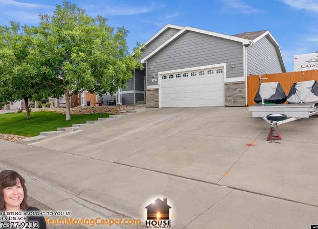 Property at 1601 E 26 St, Casper, WY 82601, 4 beds, 2.75 baths