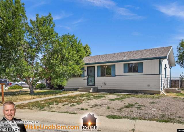 Property at 2933 Pheasant Dr, Casper, WY 82604, 3 beds, 2 baths