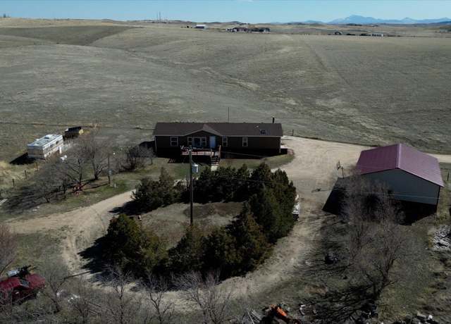 Property at 12 Overhil Trl, Douglas, WY 82633, 3 beds, 2 baths